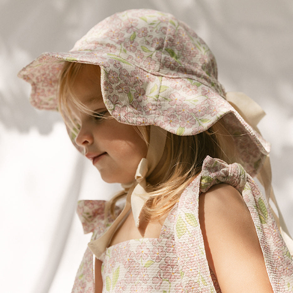 Petal Sun Hat · Peony