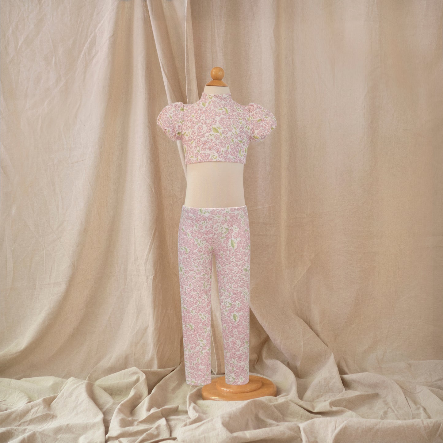 Petal Legging · Peony