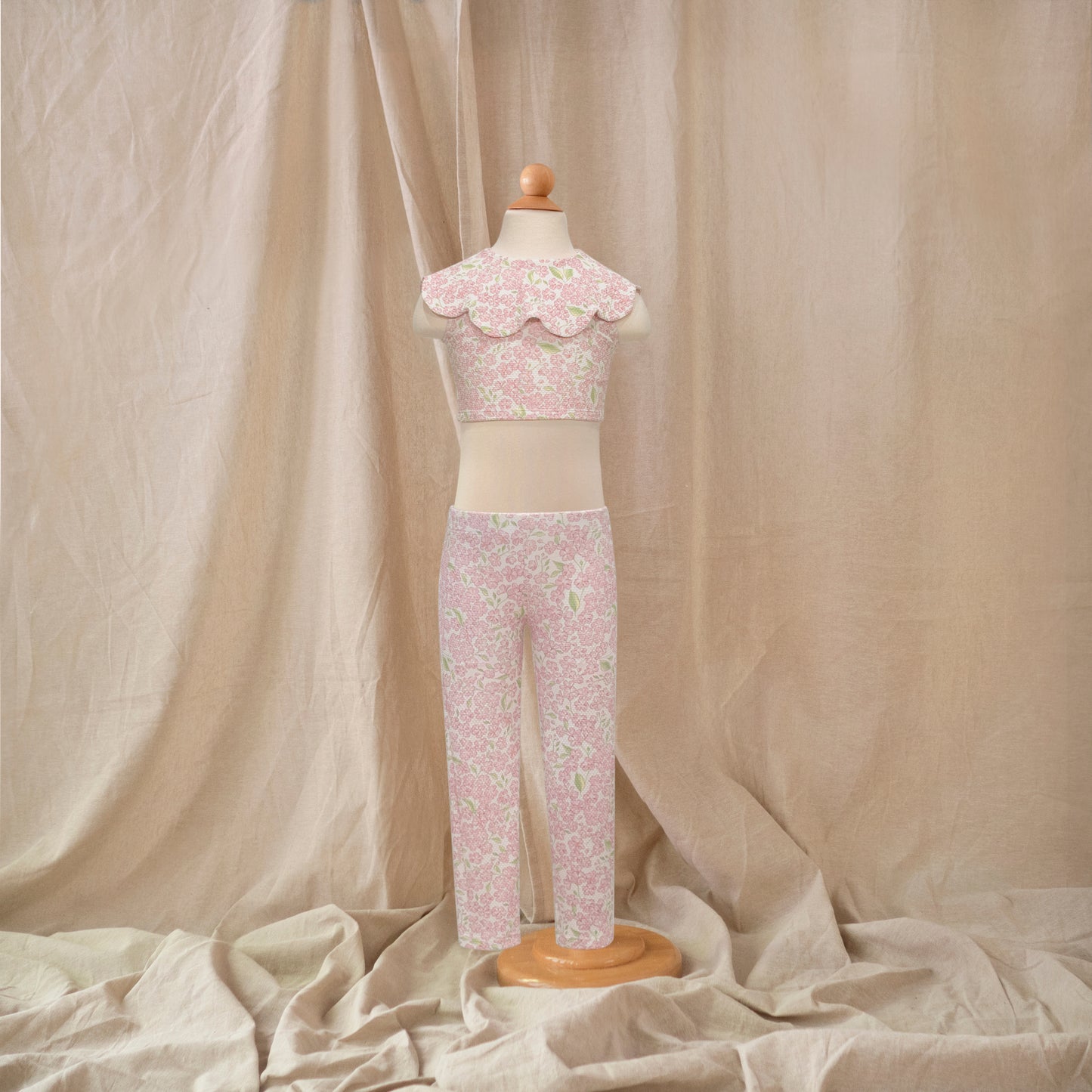 Petal Legging · Peony