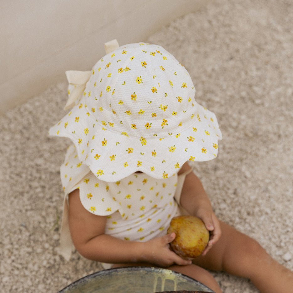 Petal Sun Hat · Daisy
