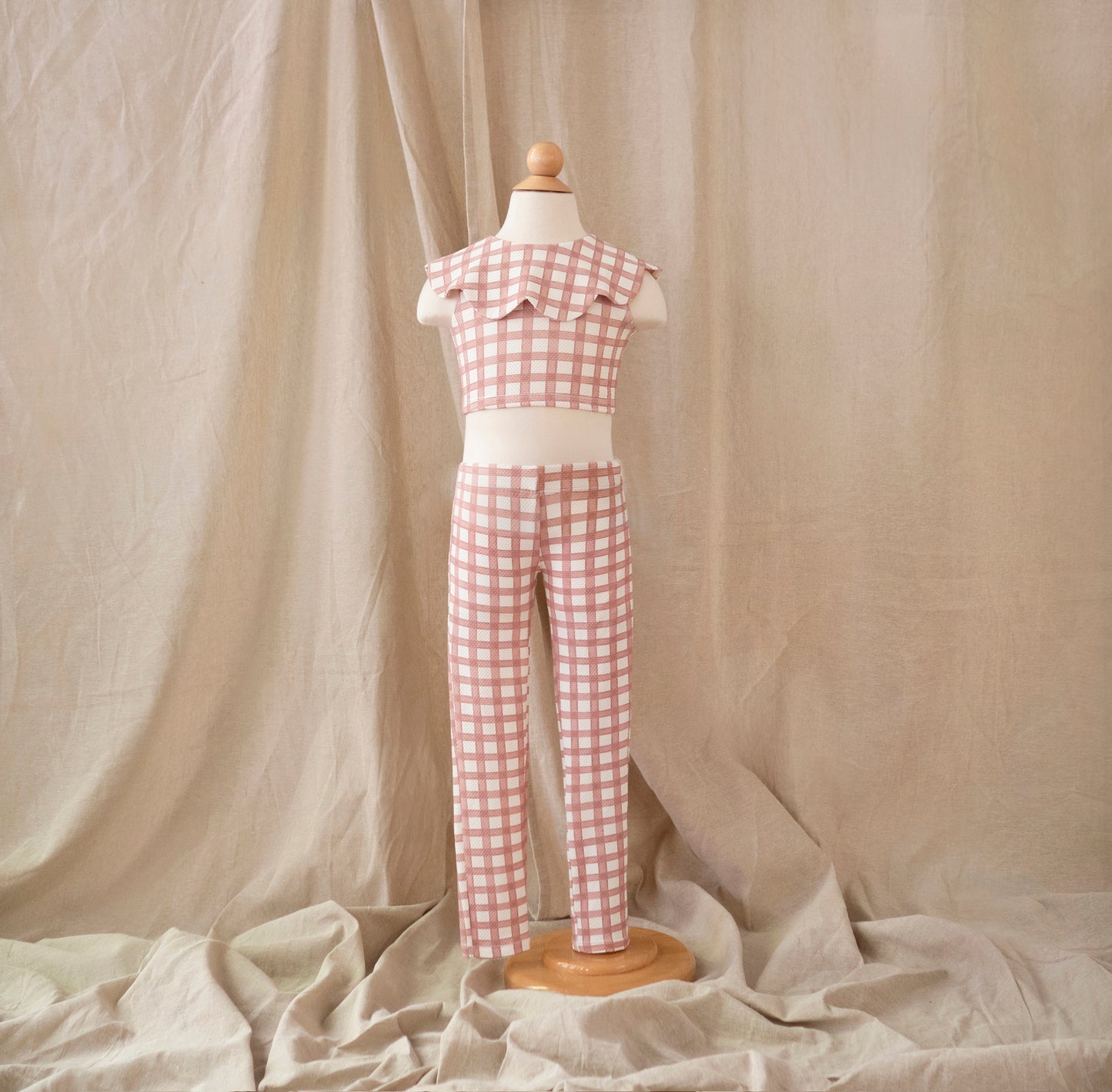 Petal Legging · Gingham