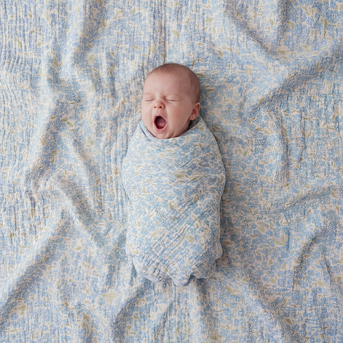 Organic Cotton Fleur Swaddle · Hydrangea